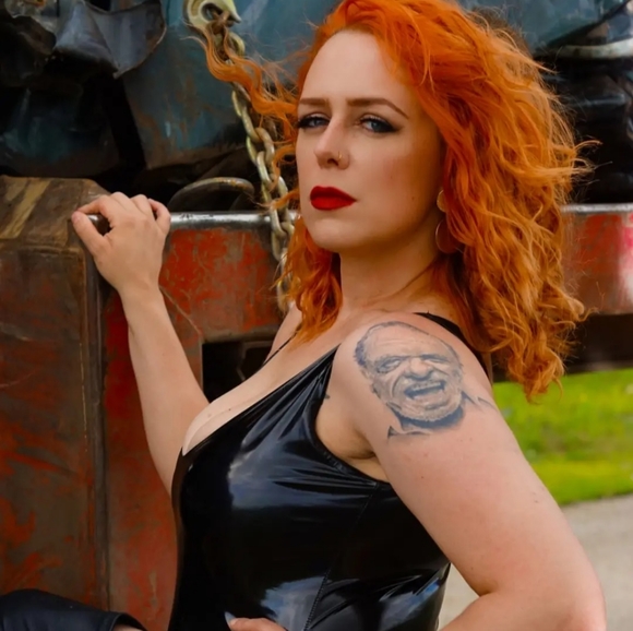 Meet your Posher, Jo - Picture 8 of 10